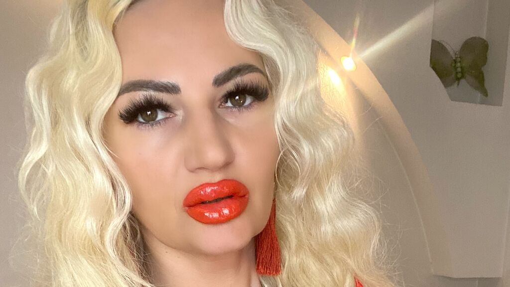 RoxanneBlondy RoxanneBlondy