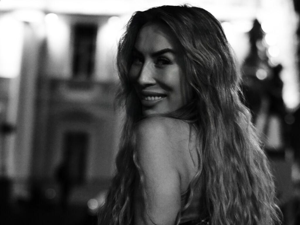 Image of cam model MicaSmil from Web Night Cam