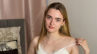 MiaDaisy's profile page