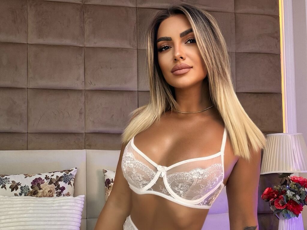 Image of cam model SamanthaRogue from Web Night Cam