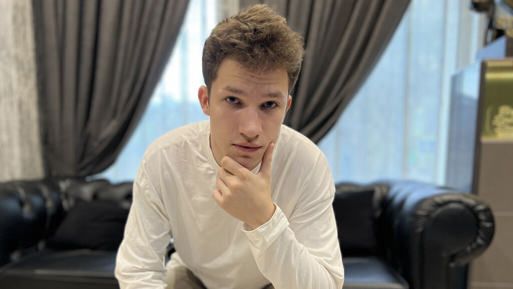 OrlandoWade's profile from LiveJasmin at BoysOfJasmin'