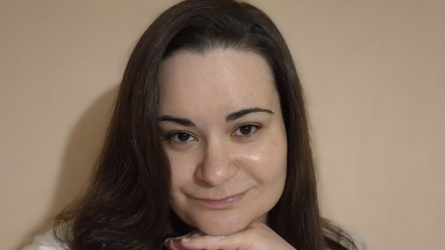 Watch JustinaRay on BritishGrannyPorn.org