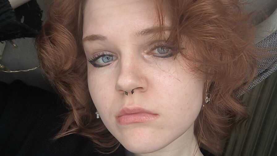 Watch AliseShine on RecordedMilf.com