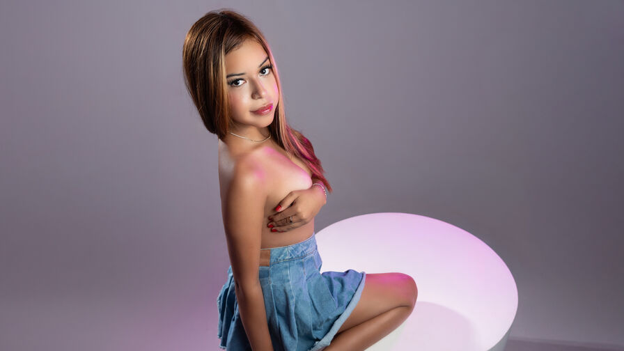 Free Naked BellaHayden