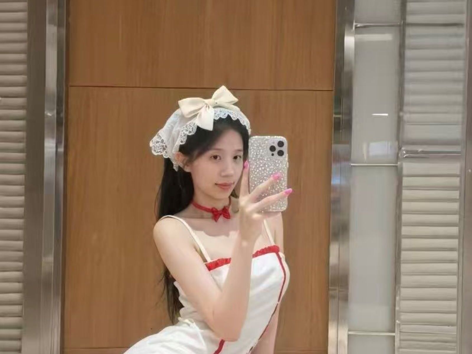 Live cam for LilyYuan