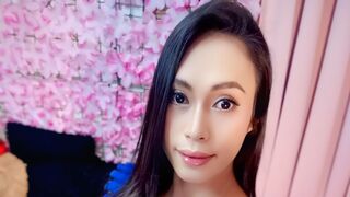 JuliaPeler live cam