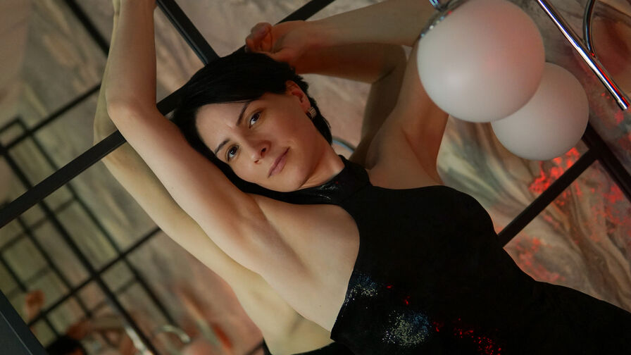 Discover LorenRamsy on YoniPorn.com
