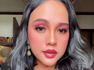 EvaPonda age 34