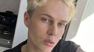 DannyTeeth webcam