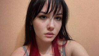 CoventinaDwinell Live Webcam on LiveJasmin