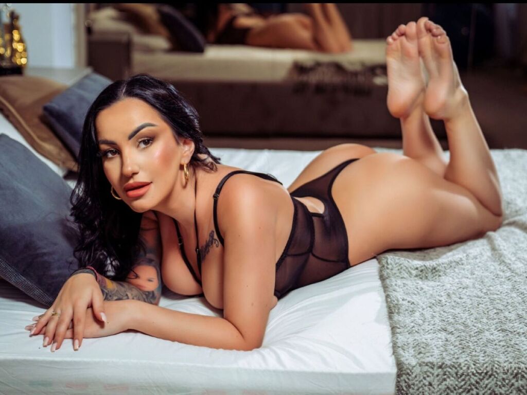 AmbraMiles – webcam model profile photo