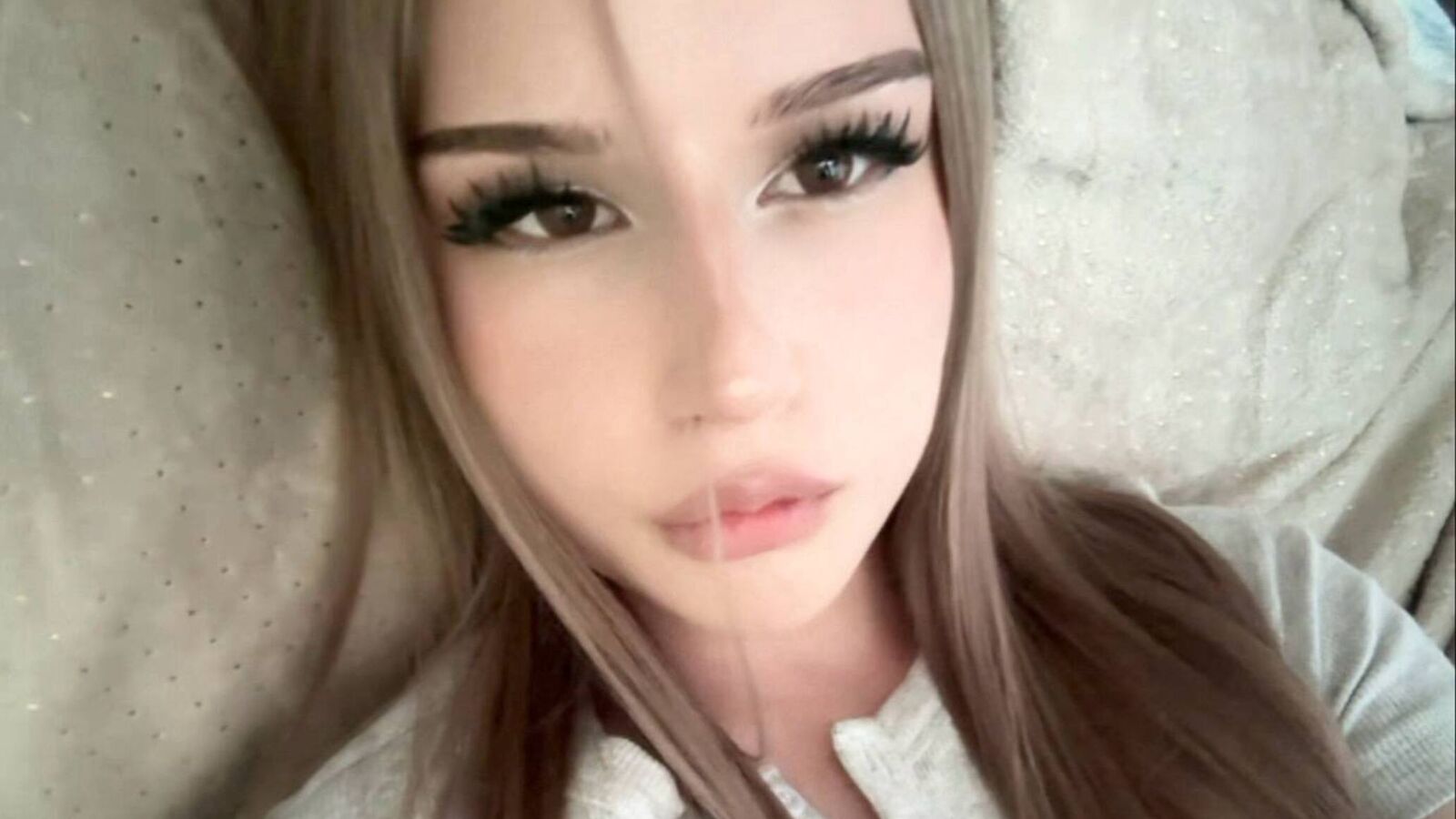 KathlineVelzy erotic portrait