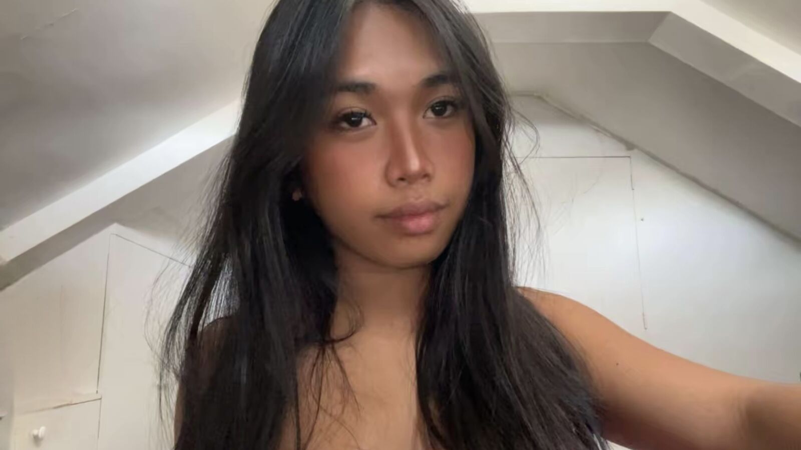 LilianKinlley erotic portrait