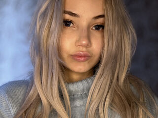 VIVO.webcam MylieHoff (22) girl with normal breasts