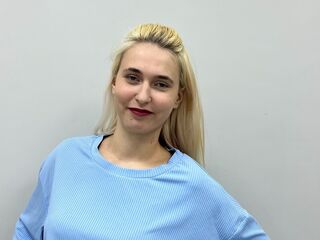 sex chat now LeilaCroyle