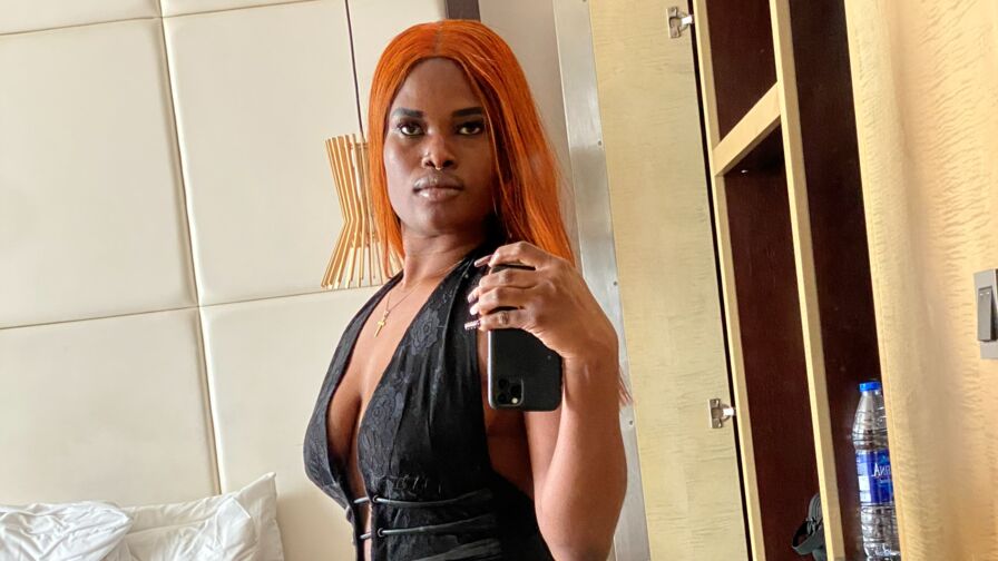 BellaJohn – Female | Nude TGP