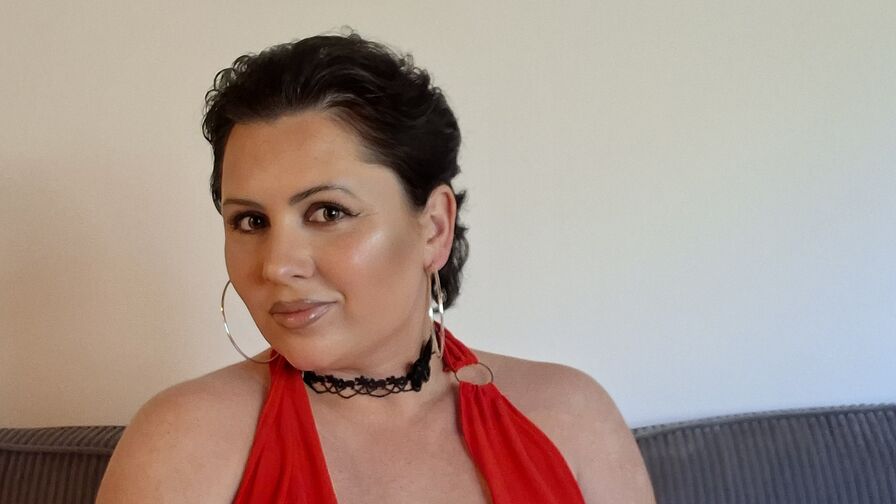 Live Sex Chat with LunaVelo