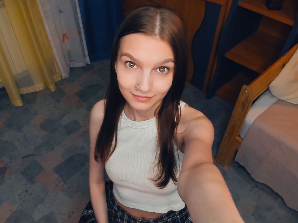 KetkiStewart webcams big tits blowjob