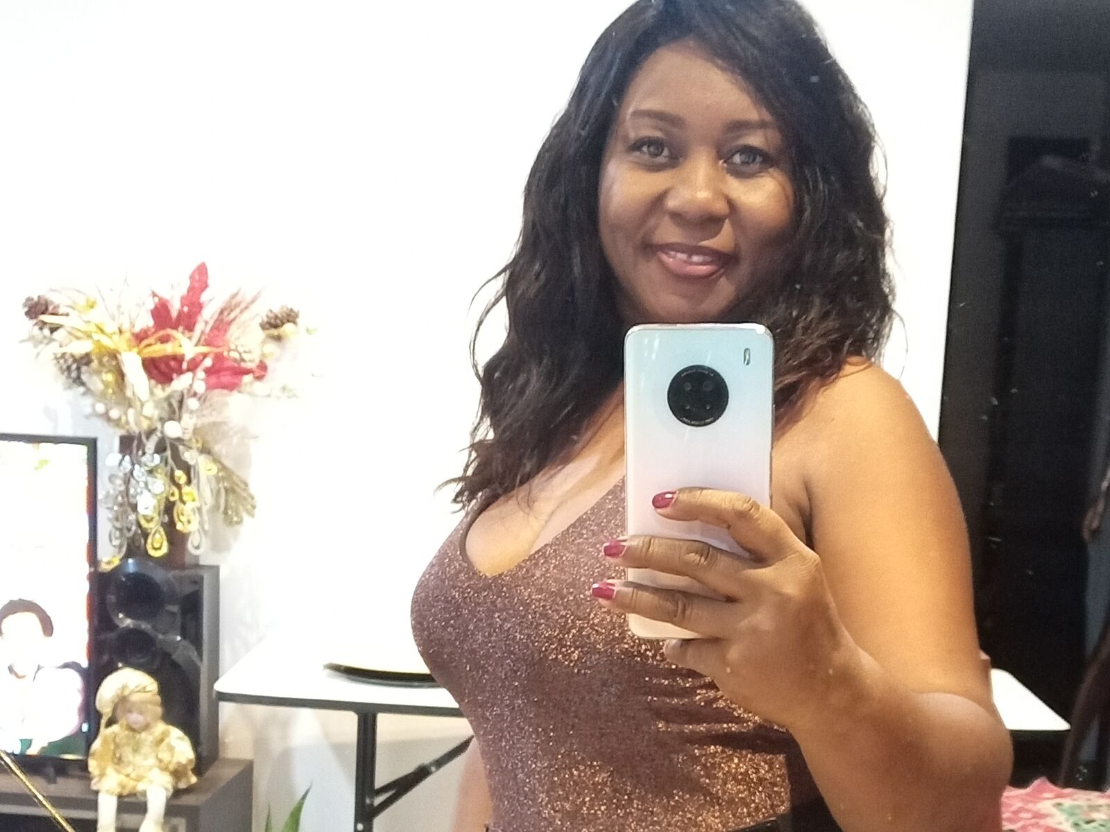 Live cam for LucylinBlack