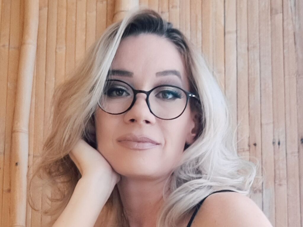 AtlamaDesmond adult streaming profile photo