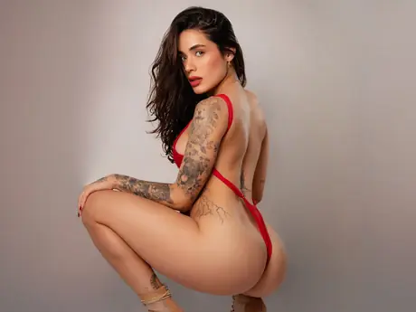 Chat with OliviaNavarro