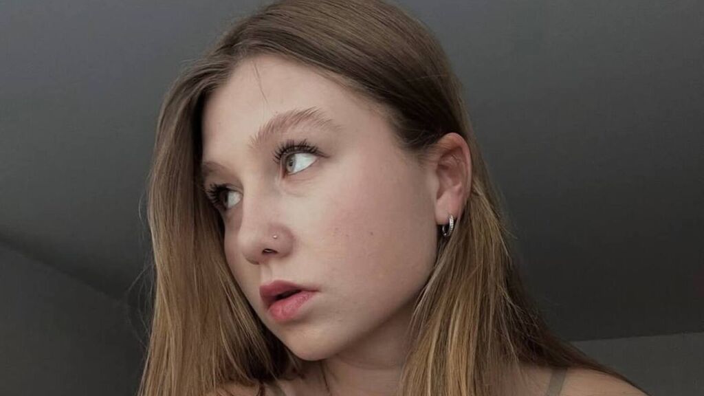 YasmineEchavez online cam on GirlsOfJasmin