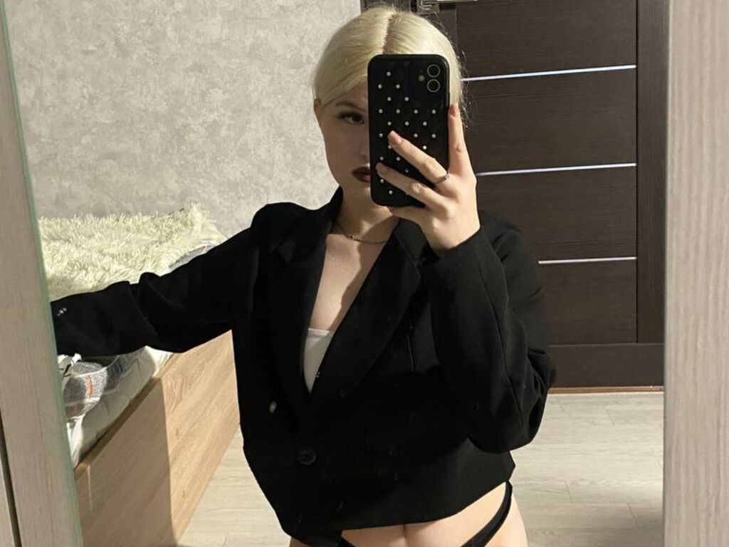 CateMorgan cam profile preview image