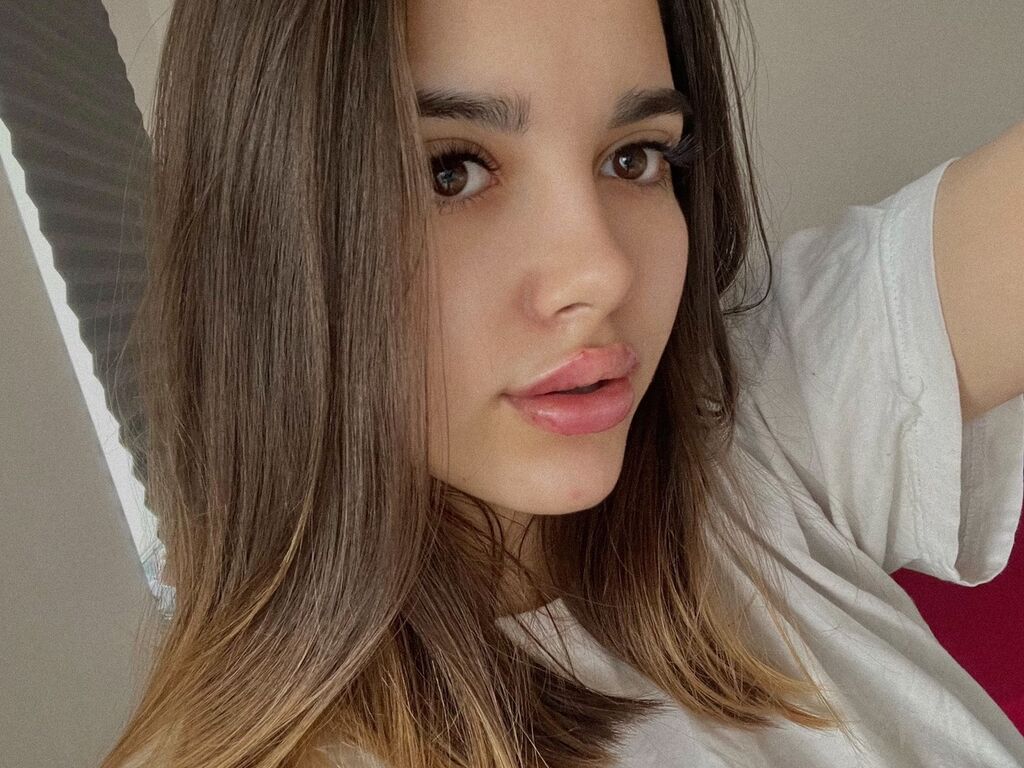 NicoleDaviss webcam show