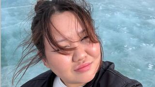 KiraVos live streaming girl cam