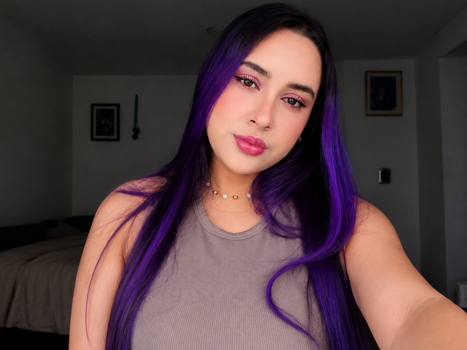 Live cam for ChloeRici