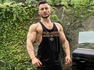 PumpIron - LiveJasmin Oilshow Striptease Milf Boy 