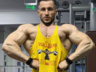 GaySexTotal.com Pump Iron