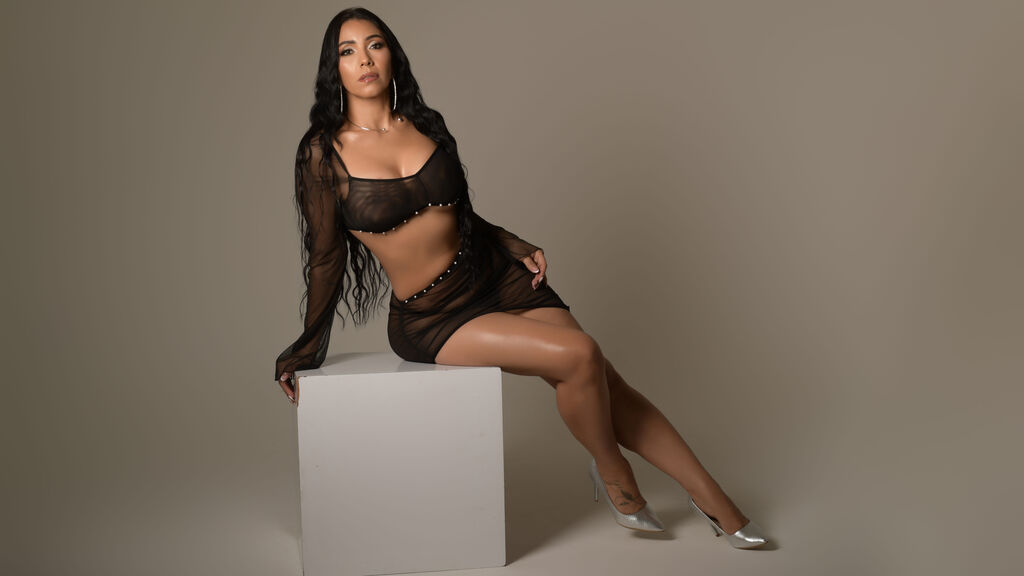 Sex chat gratuit in direct cu AlennaMuller pe LiveJasmin