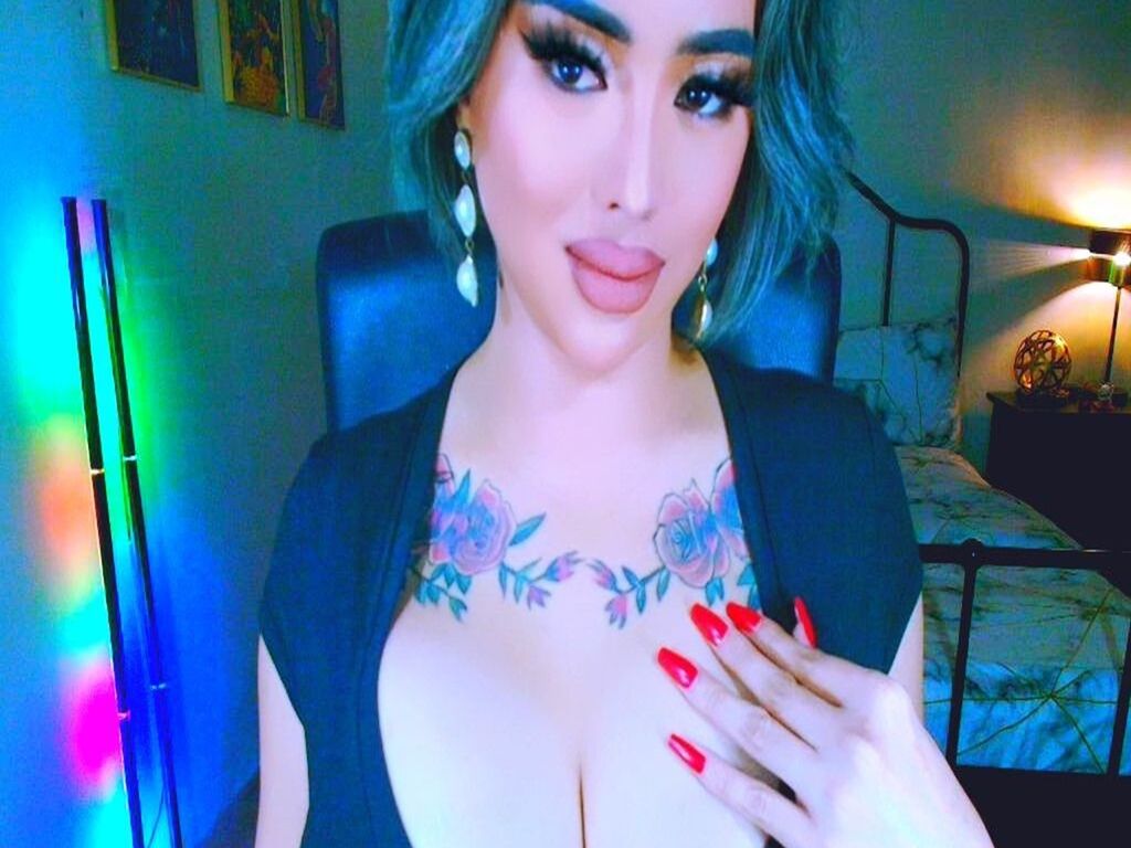 AllyAdams Nude
