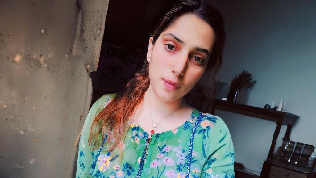 ElsaEmily live cam model at LiveJasmin