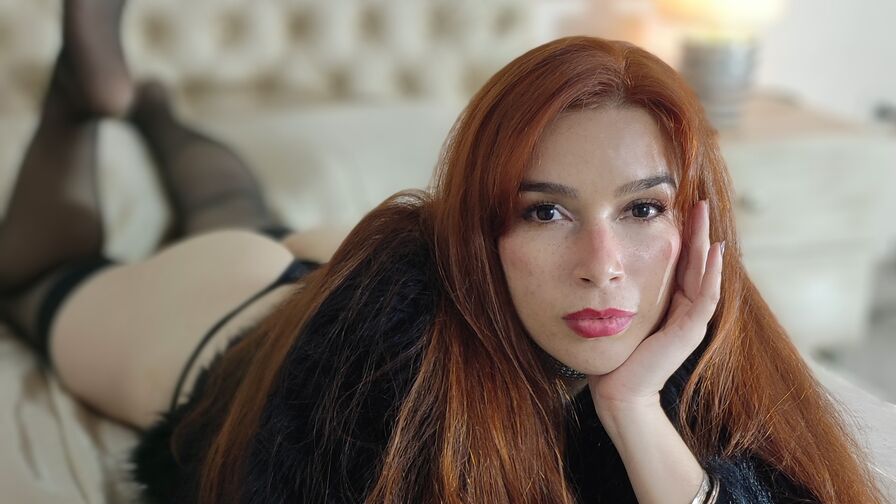 NinaFerreir live cam model on MistressWorld