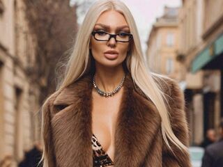AlexaBesten Budget Sex Chat