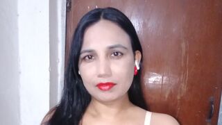 SadiaAngel webcam