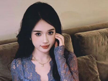 Chat with CathyEiia