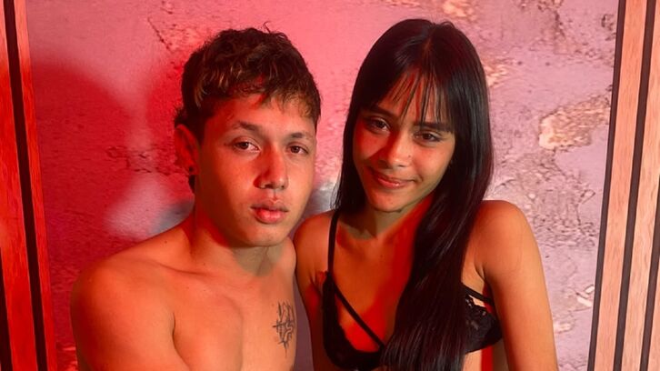LindaAndJhon live webcam show