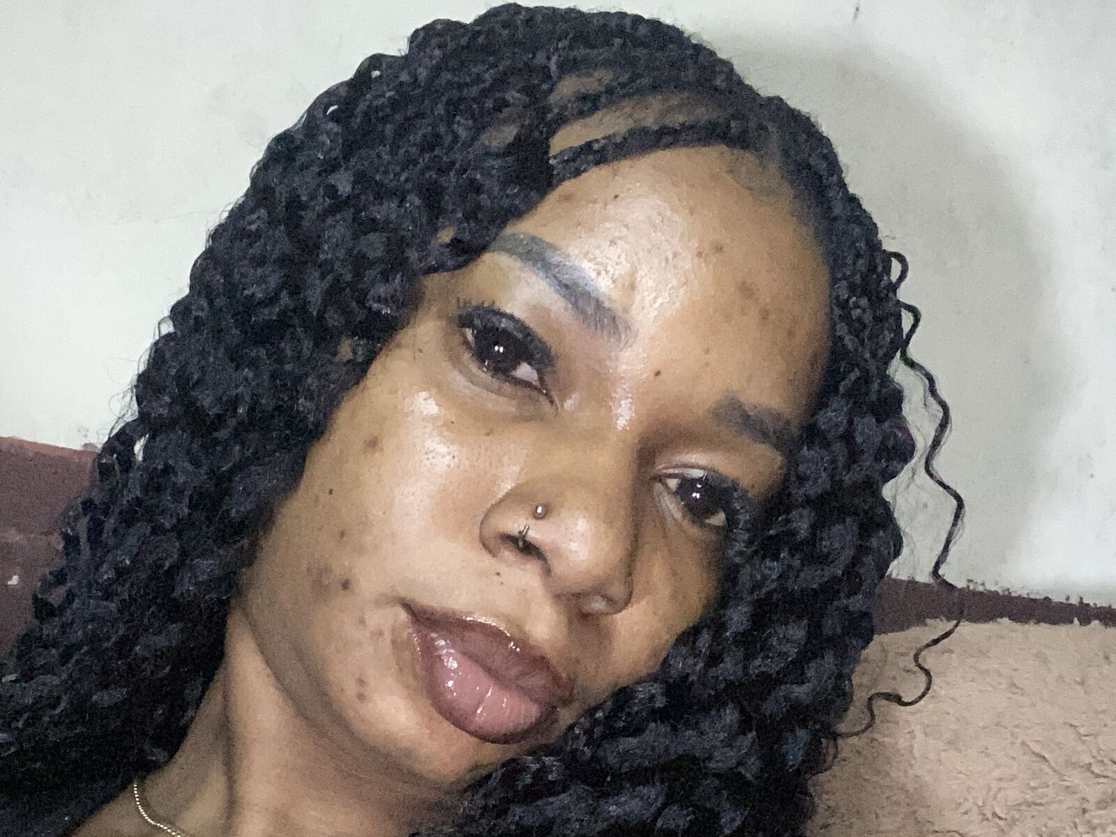 Live cam for BellaPeter