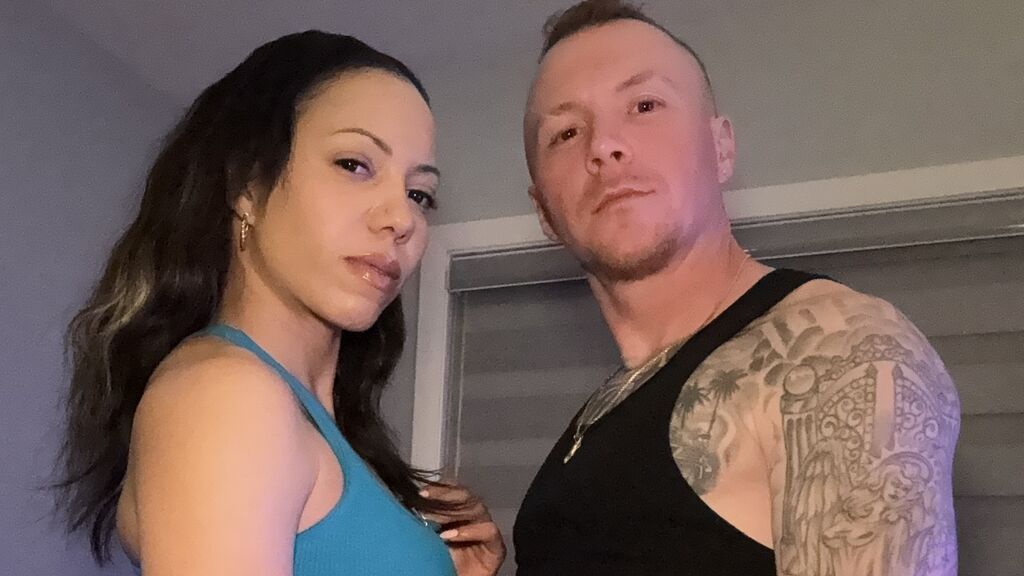 Live Chat with AshleeAndBlake on LiveJasmin