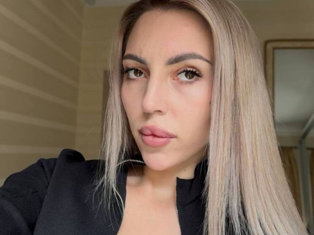 MelisaDee LiveJasmin webcam model
