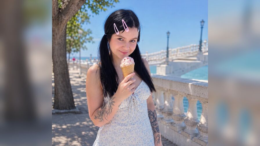 Live Porn Chat with LilAmelie