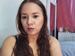 Betannia Private chat