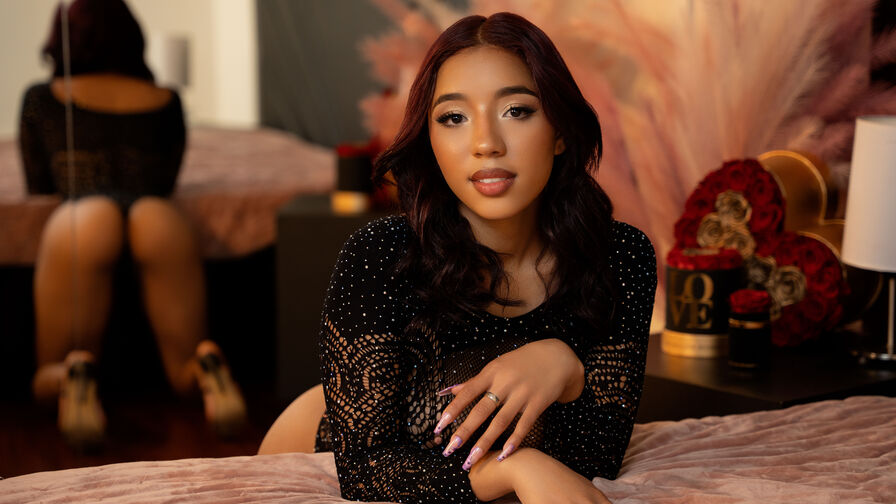 VIP Live Sex Chat with IvannaBrooks