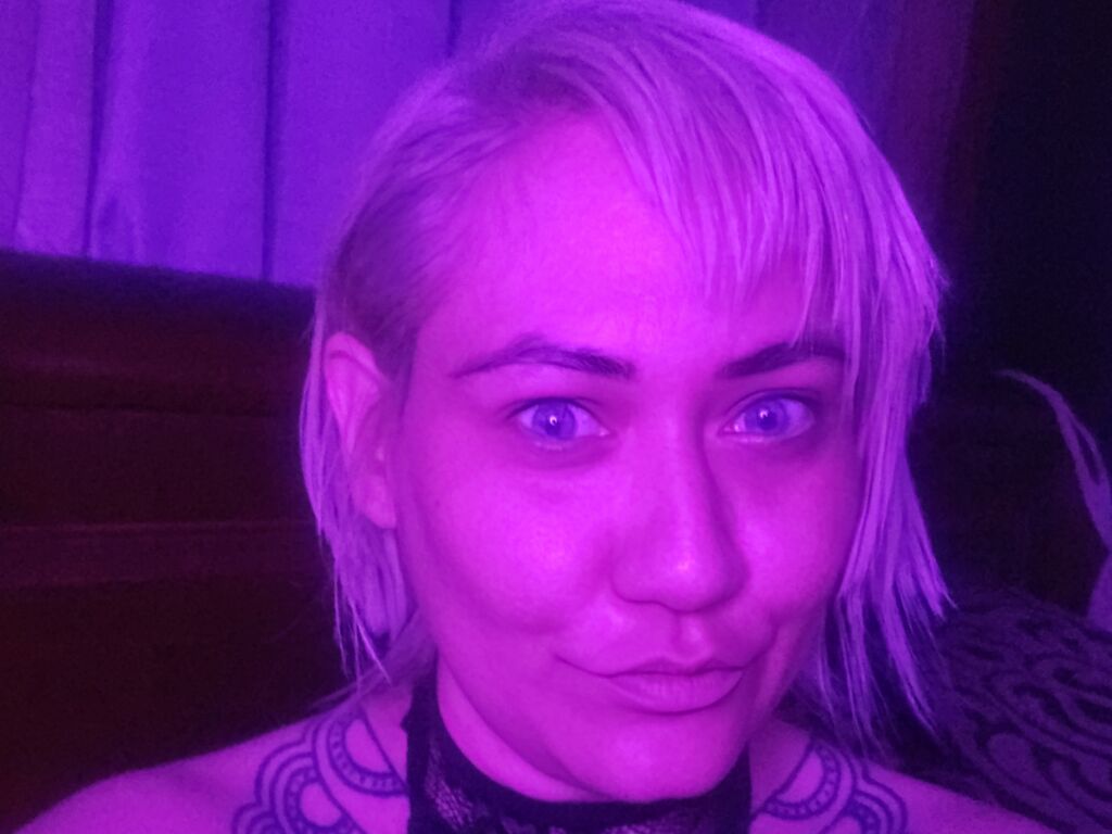 LexieAcosta from Web Night Cam