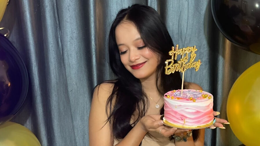 Watch AnayaGreen live on shemalefreeporn.net