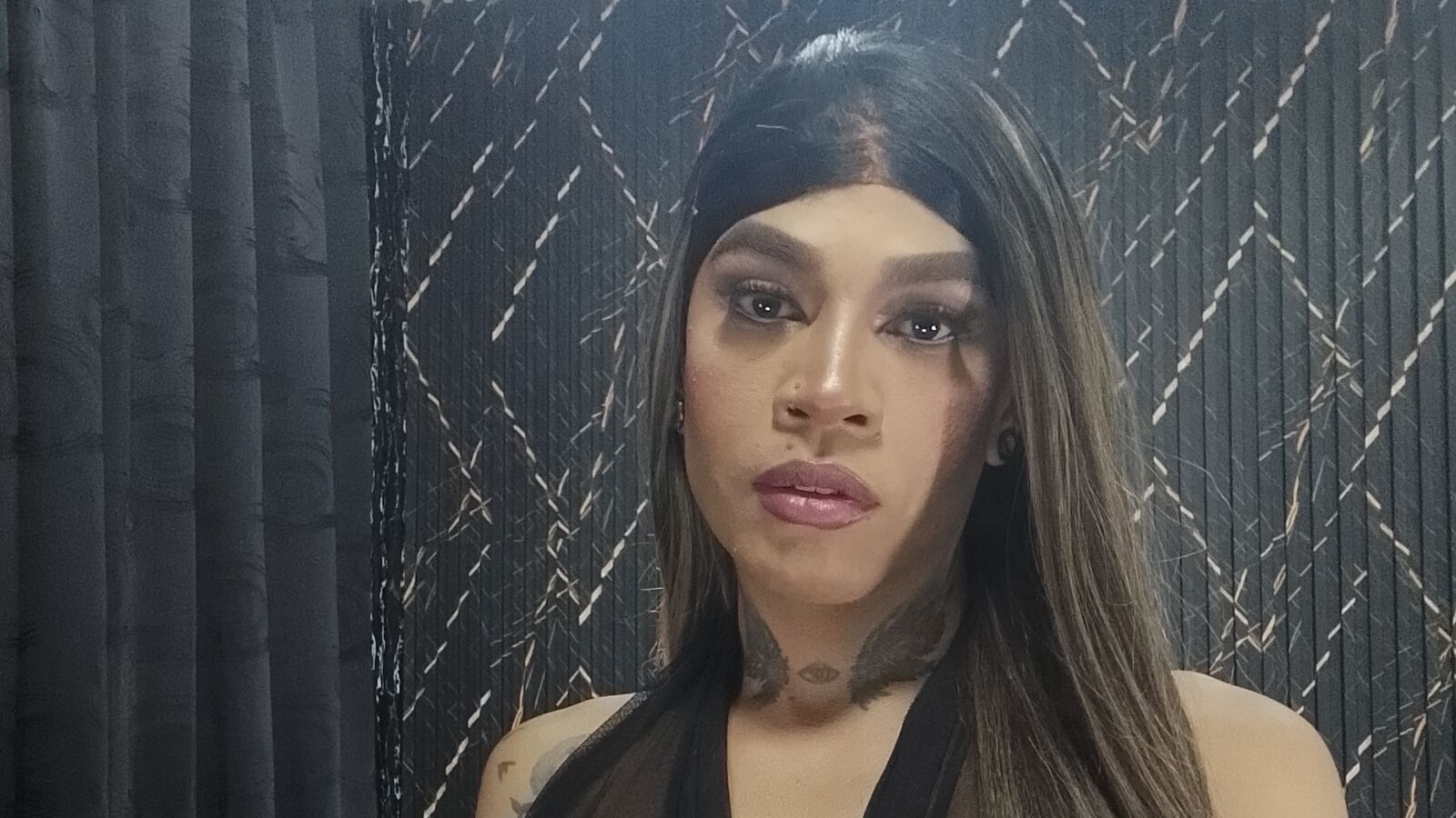TaylorSanbrano erotic portrait