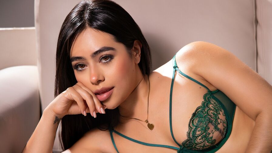 Watch GiaSpencers live on shemalefreeporn.net